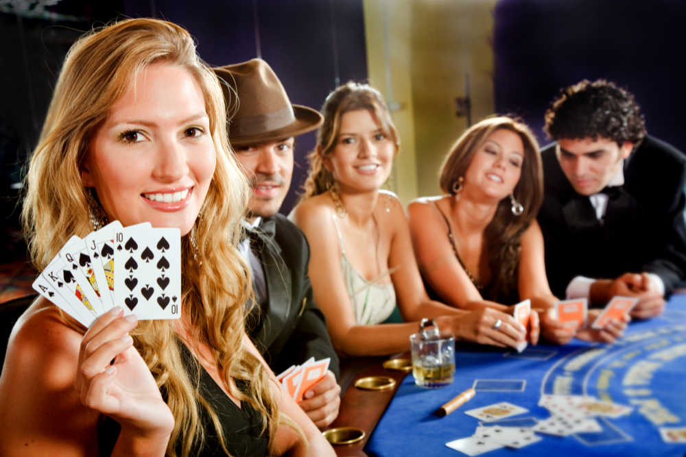 Read more about the article How online casinos become the most popular gambling craze.