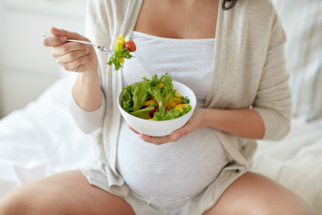 Read more about the article Is Eating Spicy Food During Pregnancy Safe?